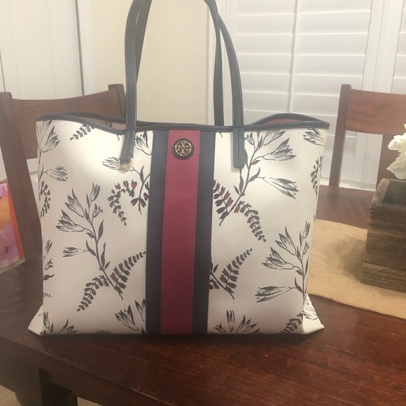 Tory Burch Handbags - EUC Tory Burch floral kerrington tote